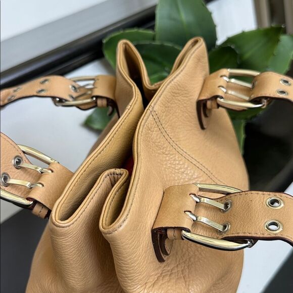 Tignanello Genuine LeatherShoulder Bag Convertible Cinch to Tote purse - Picture 5 of 7